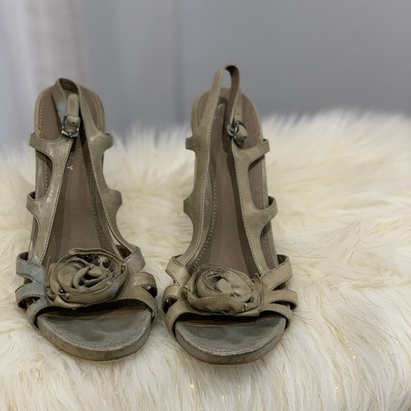 B. Makowski the Pat strappy heels shoes - Picture 8 of 8